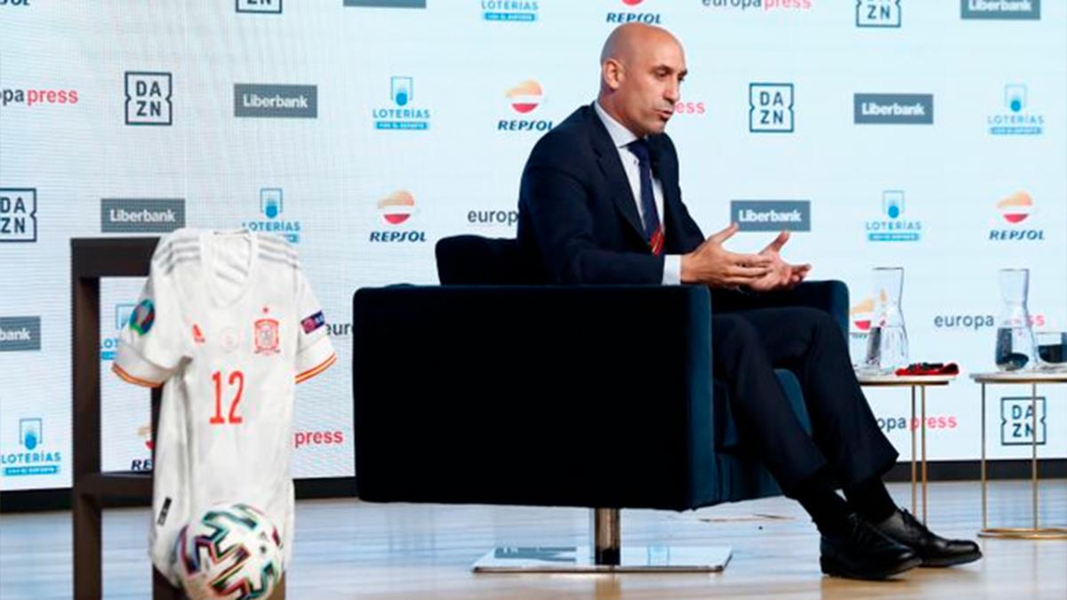 La Federación apoya al Real Madrid y el Barça