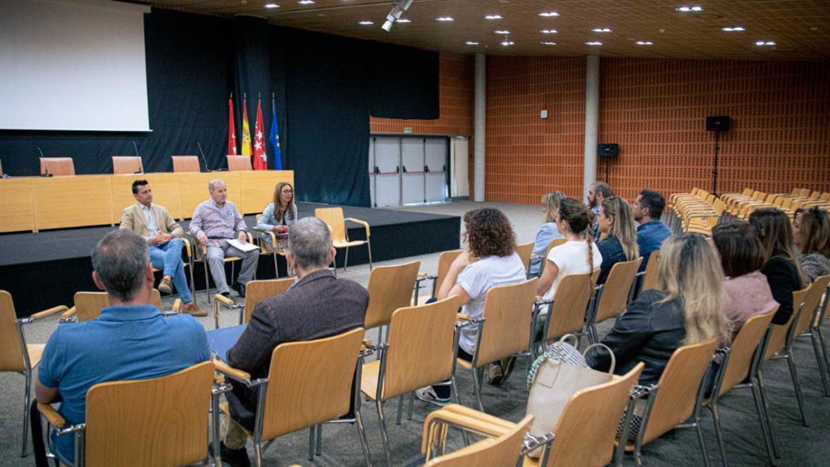 Las nuevas plazas estarán señalizadas con la señal vertical S-17