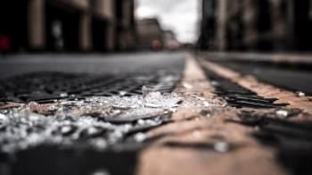 La cafetería PAES vuelve a sufrir un destrozo del escaparate