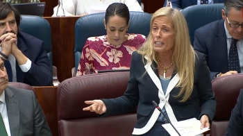 La consejera de Economía asegura en la Asamblea que la Comunidad ha ejecutado el 90% de los fondos europeos mientras el PSOE "va camino de devolver miles de millones"