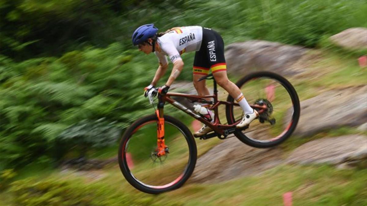 La mostoleña corrió en el circuito de mountain bike con dos zonas fracturadas