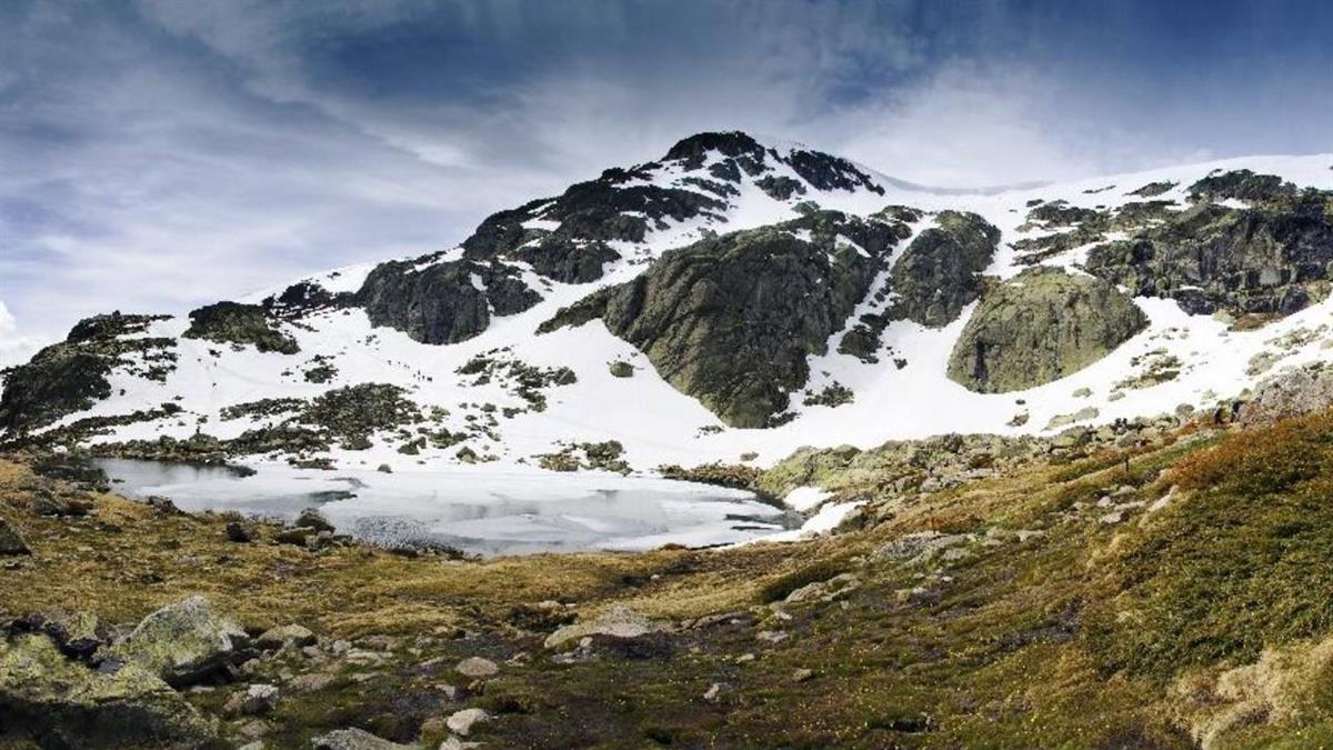La Comunidad aconseja extremar la precaución y adoptar medidas de seguridad en la montaña