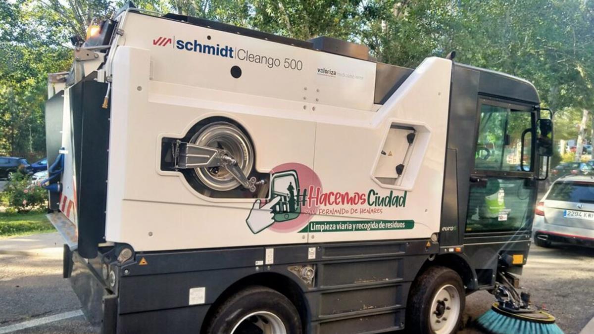 El Ayuntamiento de San Fernando de Henares ha puesto en marcha un nuevo plan de limpieza integral para mantener la ciudad óptima