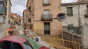 El PSOE de San Lorenzo de El Escorial lleva al pleno la ruina y los cierres de inmuebles del municipio