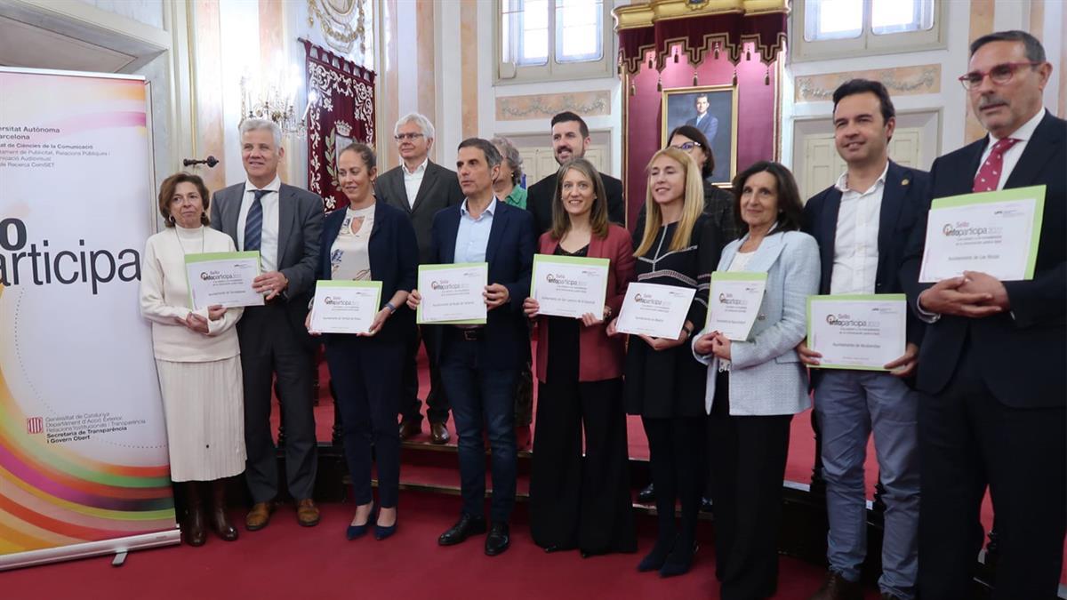 De los 170 municipios de la Comunidad, solo ocho han conseguido este galardón que valora la Transparencia y la Comunicación en la Administración Local 