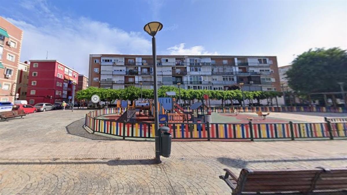 La asociación vecinal denuncia que las cuentas del Gobierno local dejan fuera inversiones y mejoras reclamadas históricamente para el barrio