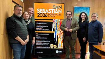 Misa, procesión y actividades en la explanada del Palacio