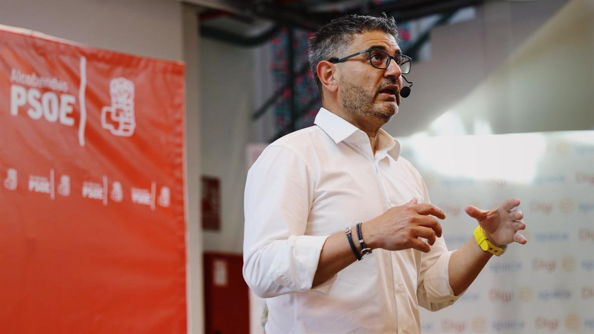 El vicealcalde ha organizado encuentros enfocados en vecinos, jóvenes y mujeres durante las últimas semanas