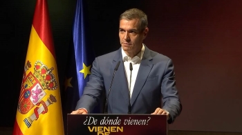 El presidente pone como referente la Comunidad que menos inmigración recibe