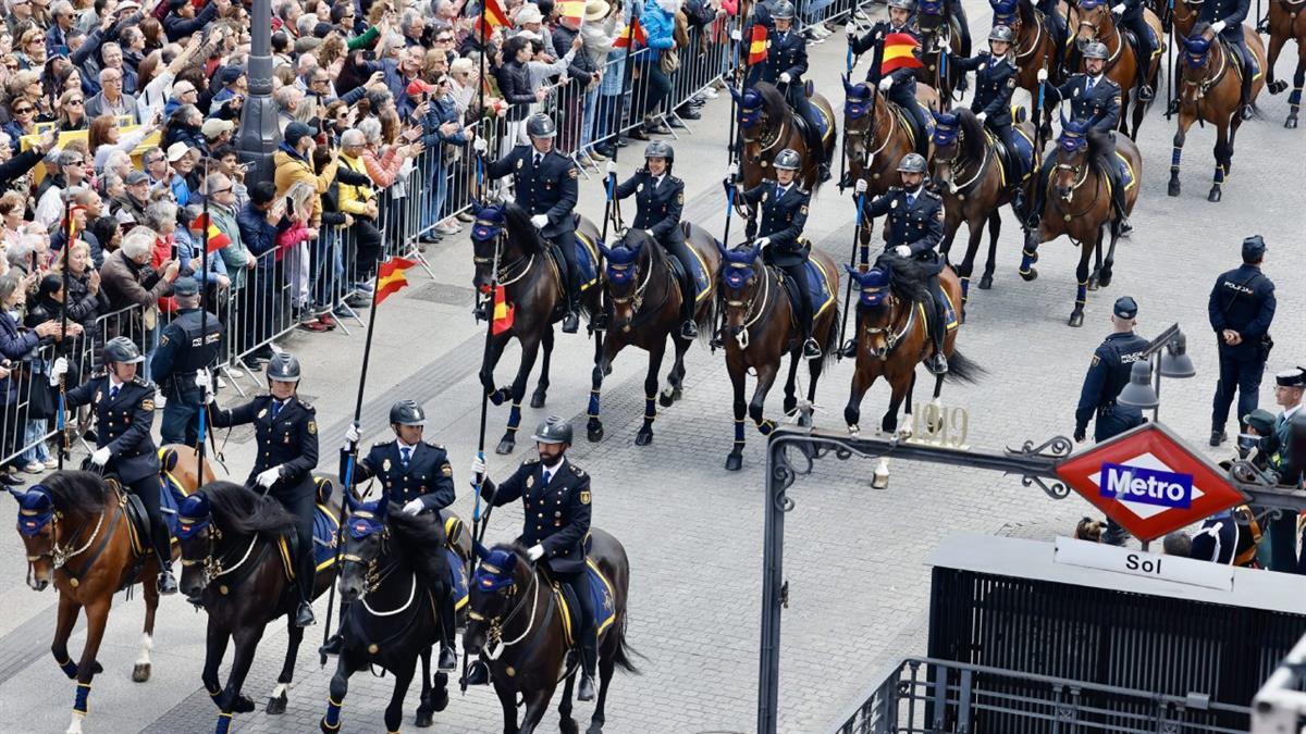 La presidenta de la Comunidad de Madrid ha denunciado que Sánchez prohíba al Ministerio de Defensa su participación