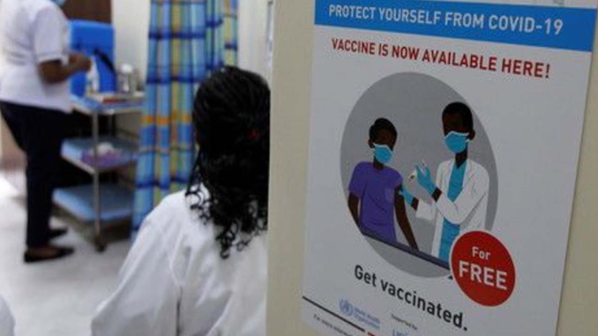 A pesar de que la fama de esta vacuna está por los suelos parece que la EMA ha asegurado que es segura