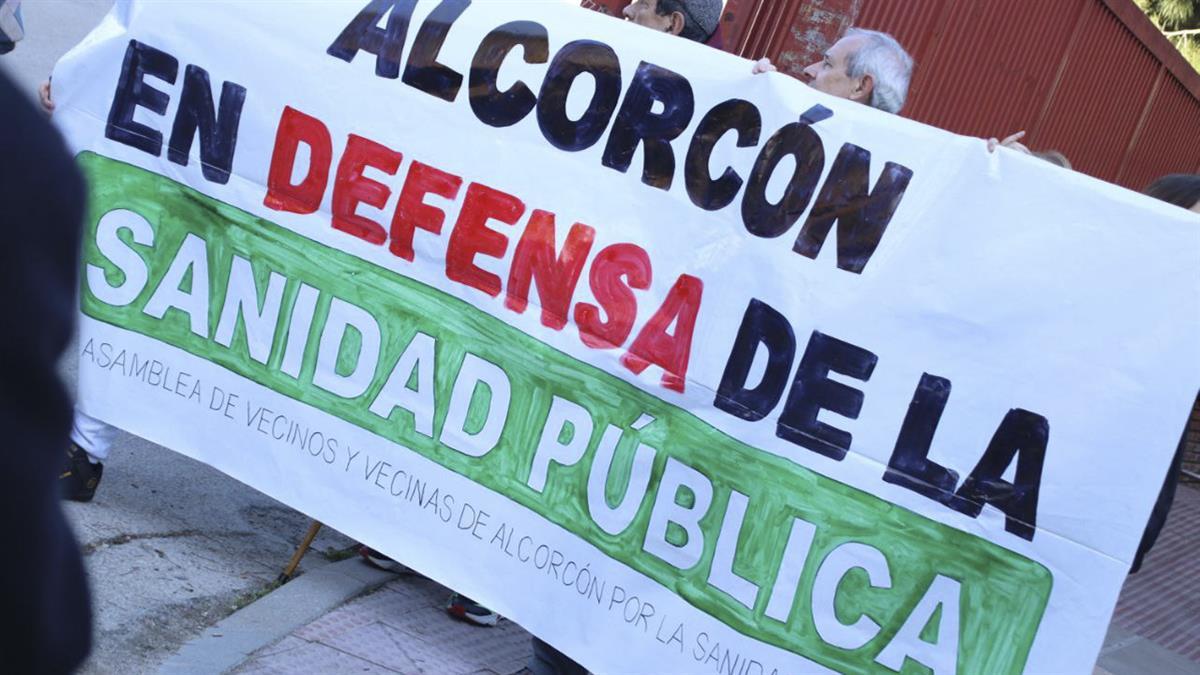 Los municipalistas proponen conectar la sanidad pública con la vida comunitaria de la ciudad 