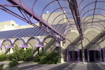 En un escrito trabajadores de la UCI denuncian mascarillas defectuosas, inicio de test a sanitarios el 7 de mayo y el consentimiento del Hospital 