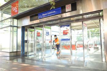 El brote con nueve contagios detectados en el Centro de Salud V Centenario