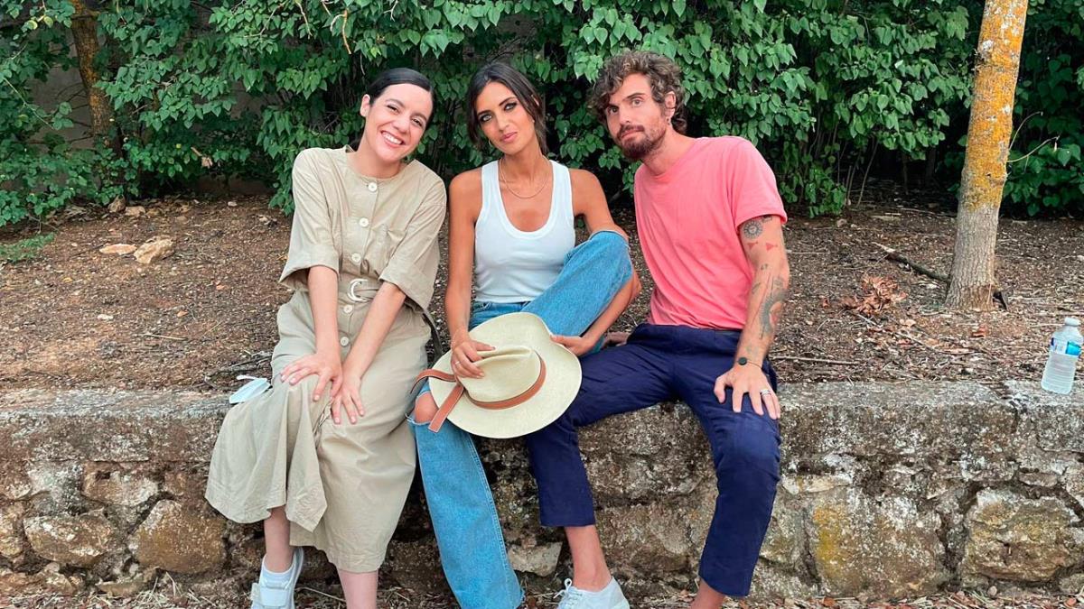 La periodista aparecerá en el clip junto a la cantautora Valeria Castro