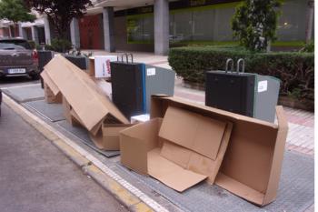 El ayuntamiento pide a la ciudadanía que se depositen los residuos en los contenedores