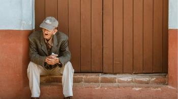 La ciudad se adhiere a la Red de Atención a Mayores en Soledad 