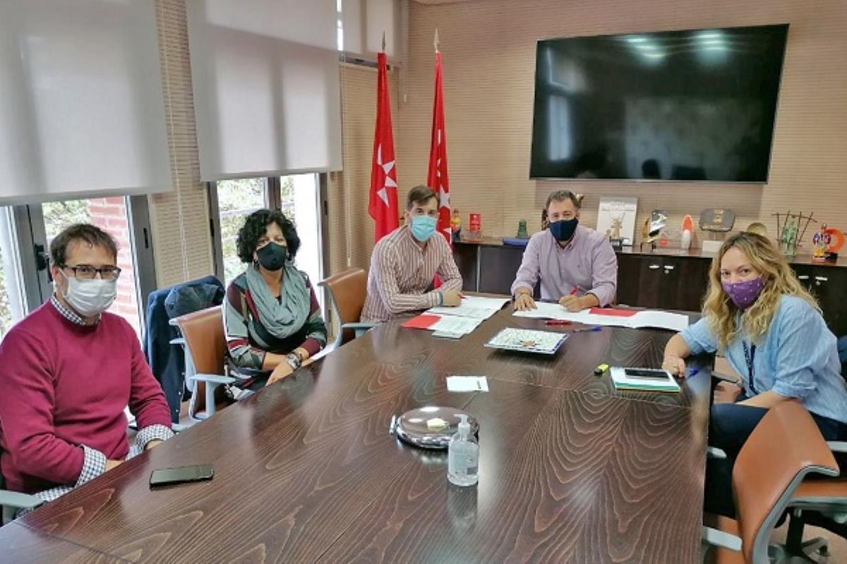 Dichas pintadas menoscaban la imagen del comercio de proximidad y pueden provocar la pérdida paulatina de clientes