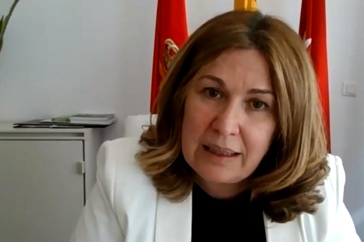 La alcaldesa plantea montar carpas