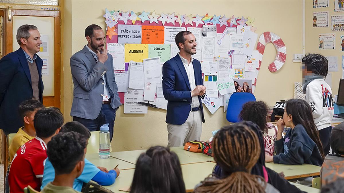 Un centro que favorece la conciliación con apoyo educativo y social gratuito