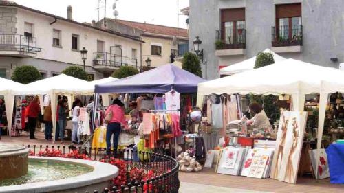 Galapagar prepara a comerciantes y vecinos para una Navidad segura