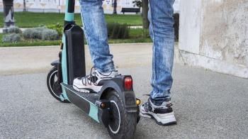 Vigilan el correcto uso de estos vehículos y verificarán sus condiciones de seguridad y no manipulación