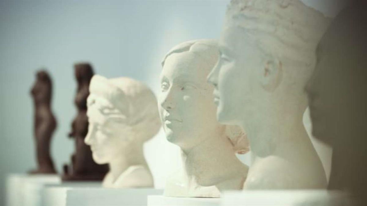 Escuelas municipales y centros culturales ofrecen cursos y espectáculos para todos los públicos