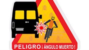 El Ayuntamiento de Madrid colocará esta señal en su flota de vehículos pública.