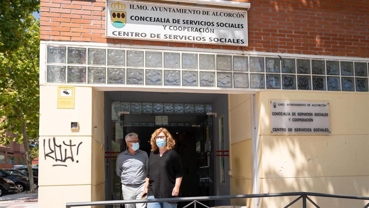 Incorporan seis trabajadores sociales