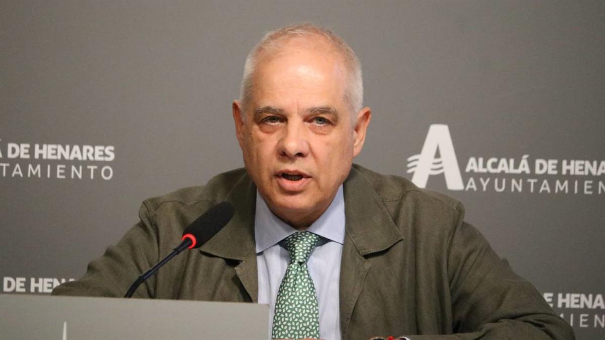 El concejal de Haciendo ha criticado a PSOE y Más Madrid por su voto en contra de la modificación de crédito