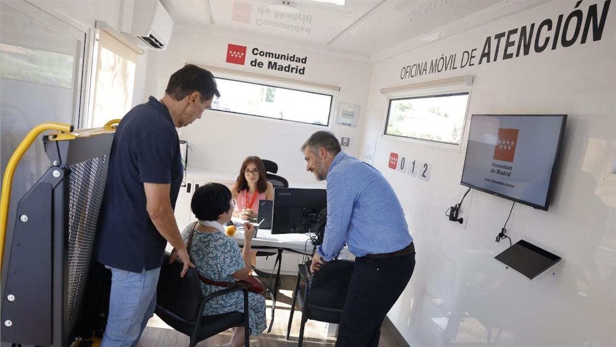 La nueva unidad incorpora psicólogos de Justicia y refuerza la asistencia en los 24 puntos de acogida habilitados en la región, donde permanecen 3.000 personas desplazadas.