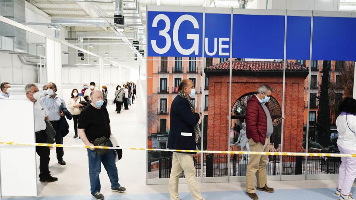 La Comunidad de Madrid habilita el 91 502 60 58 para identificar las llamadas de cita para vacunación