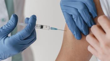 Se llama Síndrome Guillain-Barré y se asocia a la vacuna de Janssen