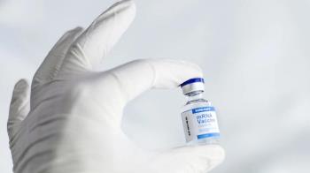 Uno de los motivos por el que se esta tardando tanto en enviar el mensaje es por la escasez de vacunas 