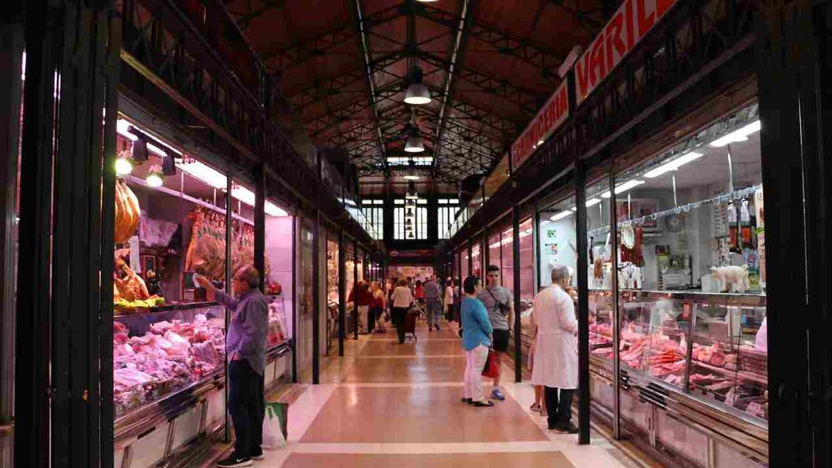 Puede participar toda persona física que realice compras en los establecimientos asociados