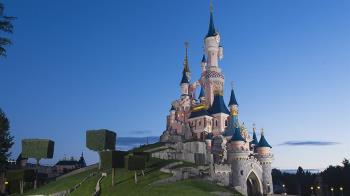 Ecovidrio lanza una nueva campaña de reciclaje ¡y un sorteo para viajar a Disneyland en familia!
