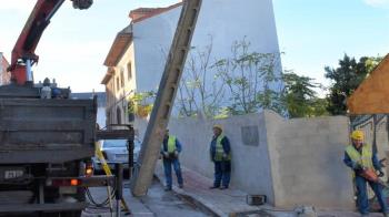 Avanzan los trabajos de soterramiento del tendido eléctrico en varias calles, para mejorar la accesibilidad en nuestro municipio