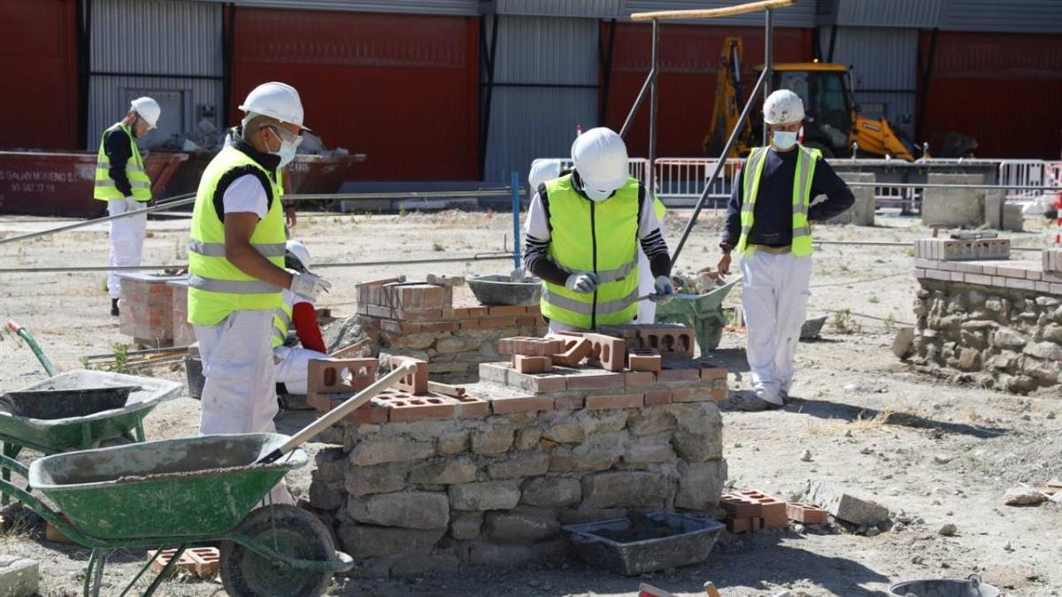 En febrero se sitúa en 139.164 personas en febrero
