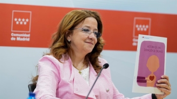 La Consejería de Sanidad y los sindicatos firman un acuerdo que beneficiará a más de 60.000 trabajadores