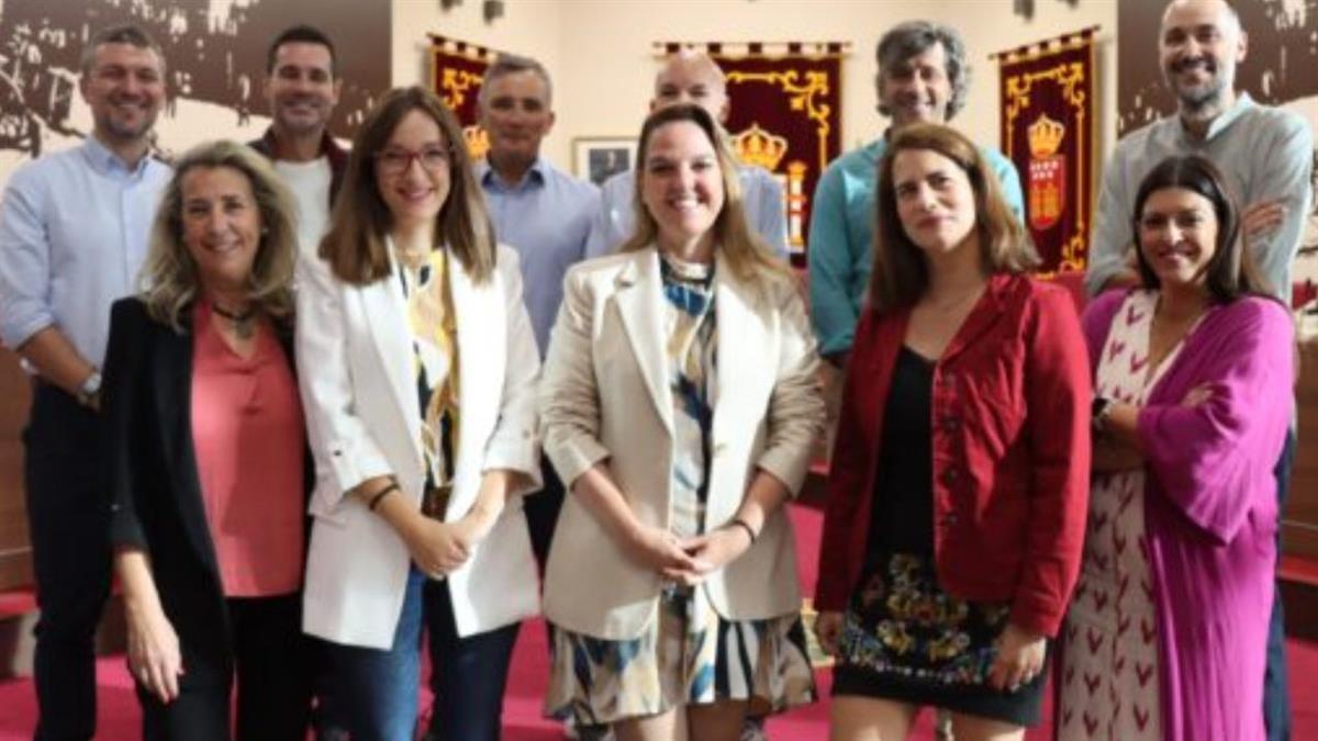 Para cubrir los gastos de transporte, actividades deportivas, extraescolares o proyectos de idiomas