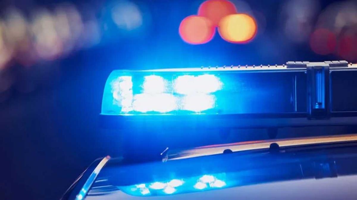 Alertados por varios familiares, los Bomberos tuvieron que tirar la puerta del domicilio