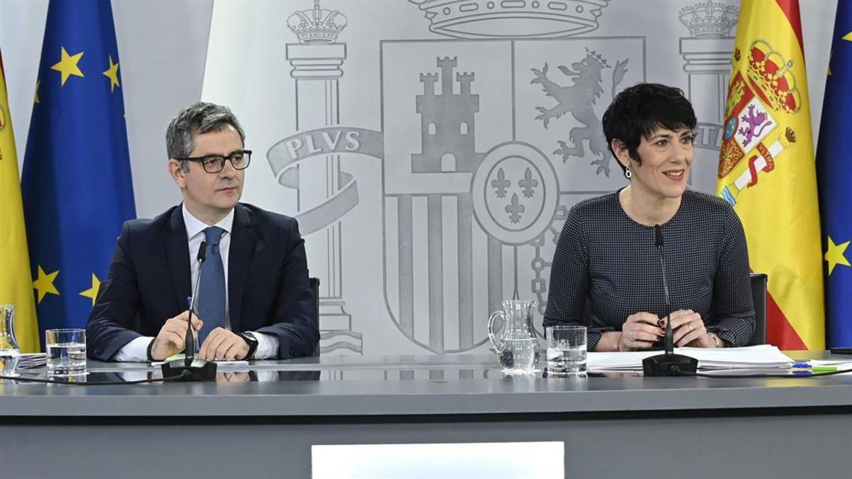 PSOE promete "un trabajo ingente de diálogo" para vencer la resistencia de Sumar