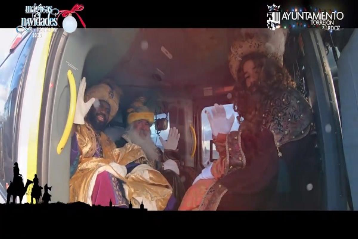 Además, los niños y las niñas han recibido en sus buzones cartas, caramelos y mascarillas de los Guachis