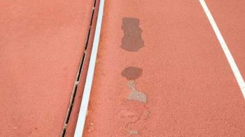 El concejal de Deportes denuncia que el abandono de la Comunidad de Madrid ha sido determinante para el mal estado de las pistas