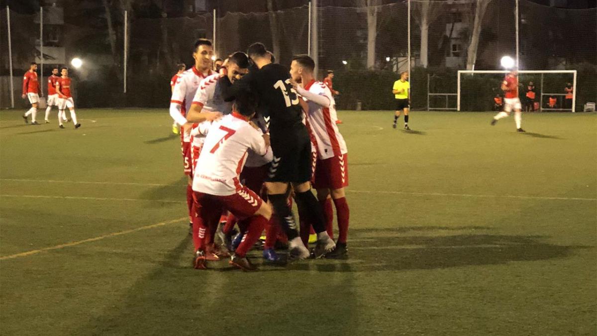 Justo reparto de puntos en el derbi alcalaíno que no acabó de contentar a ninguno
