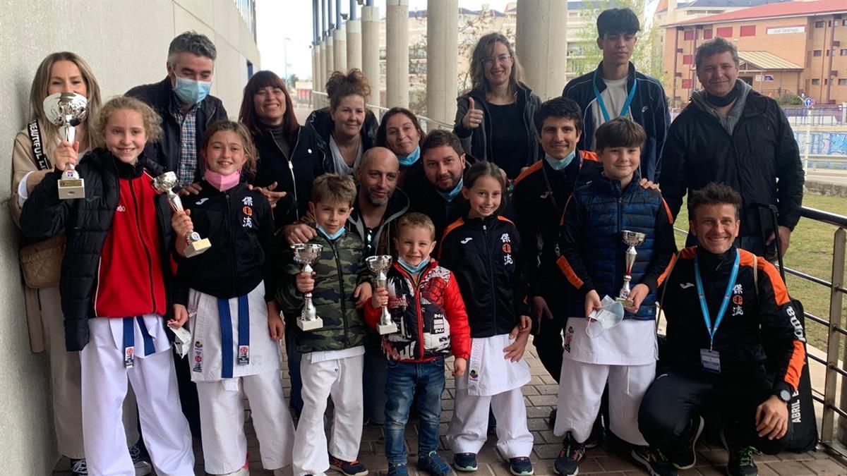 Los participantes consiguieron 13 medallas en las diferentes pruebas de la disciplina