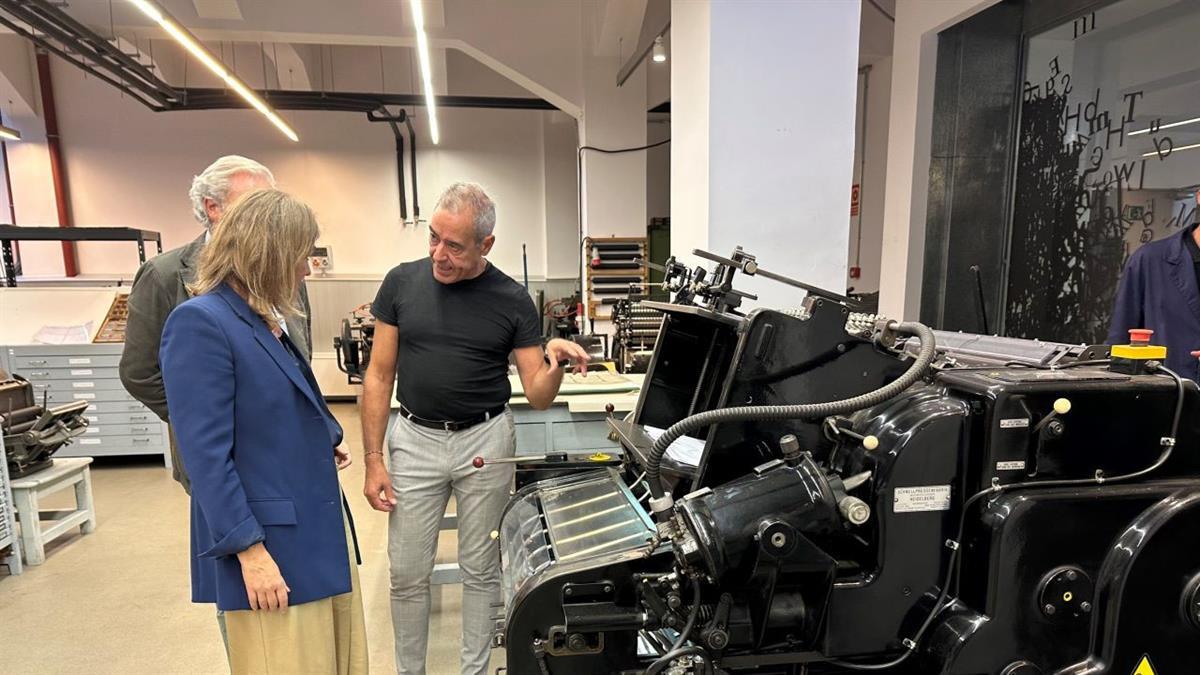 También reanudará la edición de la Colección de Poesía