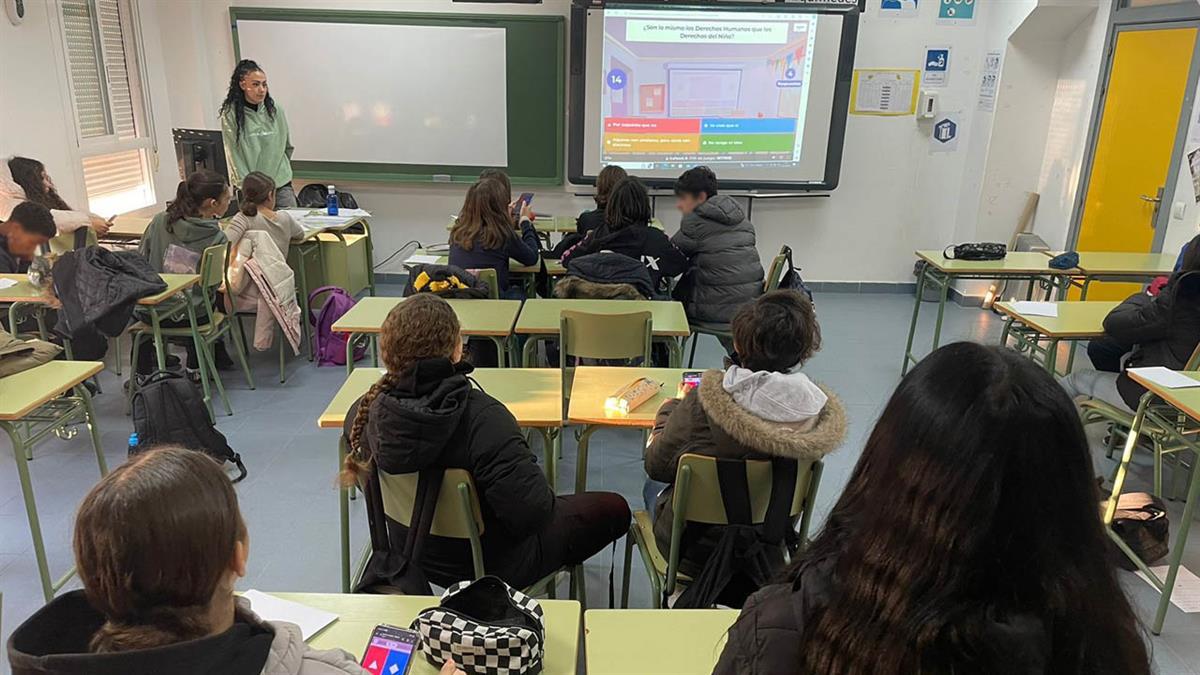 La iniciativa ‘SensibilizaMóstoles’ realiza una campaña informativa 