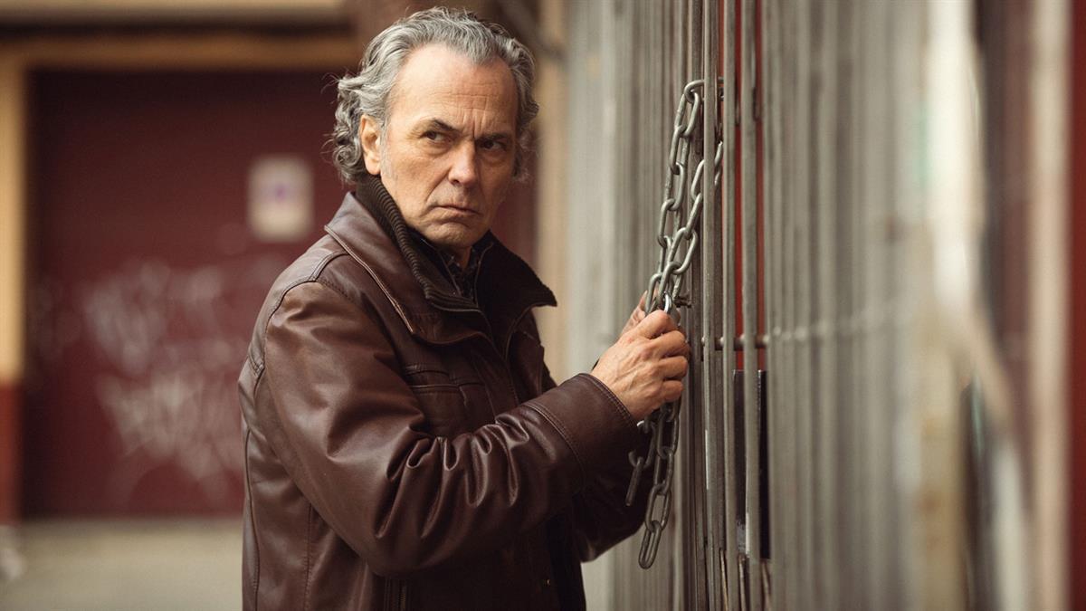 La ficción muestra un barrio lleno de delincuencia que dicen no corresponderse con la realidad 