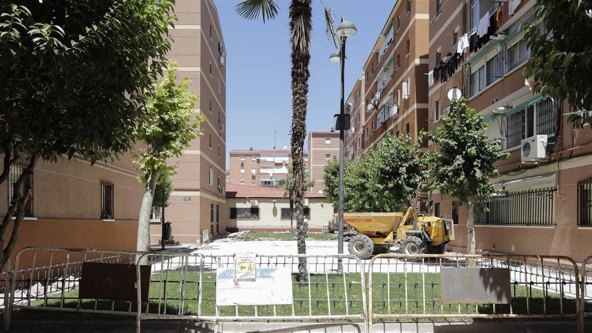 Hasta ahora se han mejorado 11 calles y varias plazas del barrio